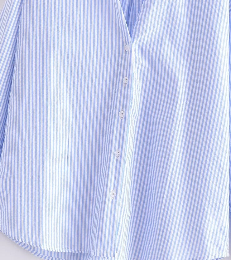 Camisa Feminina Listrada Moderna Azul e Branco Manga Longa - Ocean